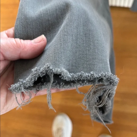 MOTHER Gray Distressed Flare size 29 Jeans Weekender Fray Last Chance Saloon - Picture 7 of 9